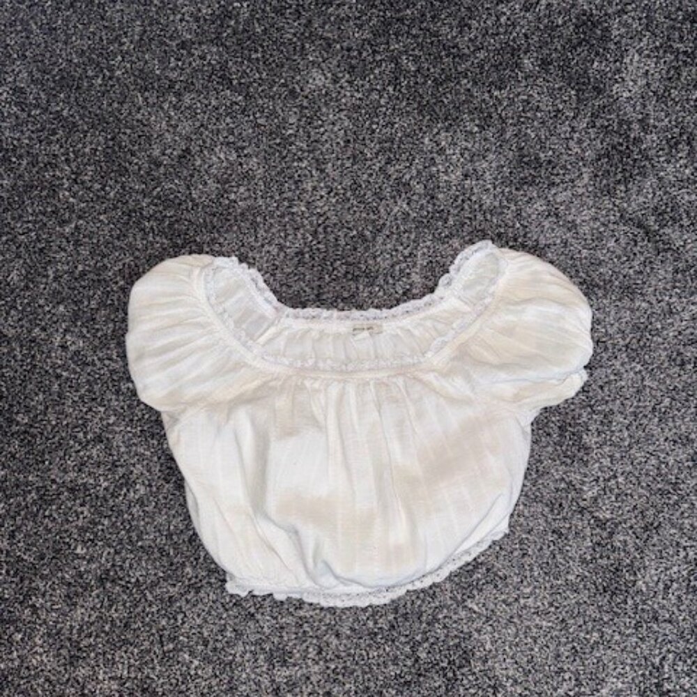 American Eagle Small Crop Top White